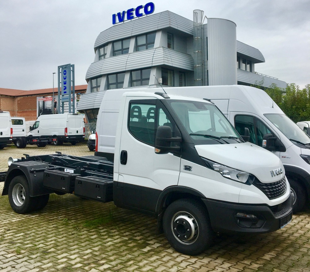 IVECO Daily 70C18H - pro nosi kontejner 